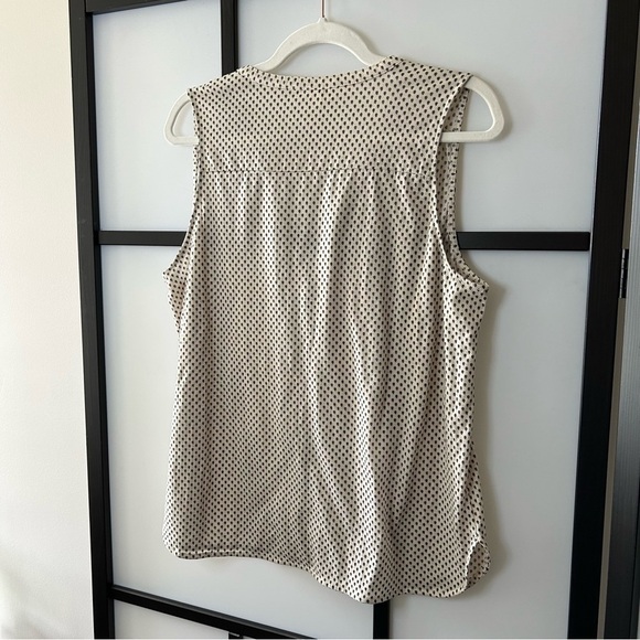 [M] H&M Button Down Creme w/ Mini Black Ferns Printed Sleeveless Tank Top Blouse - Picture 5 of 11